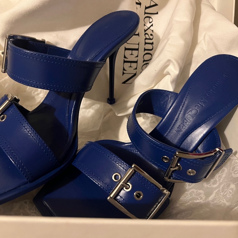 Alexander Mc Queen pumps